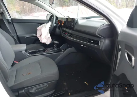 2025 Kia K4 Lx from USA, damaged, VIN 3KPFT4DE5SE091159